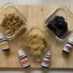 Kuchenenteig mit Kurkuma und Zitrone+, Orange+ und Cinnamon Bark+, Heidelbeere und Lavendel+ (Gewürzöle von Young Living)